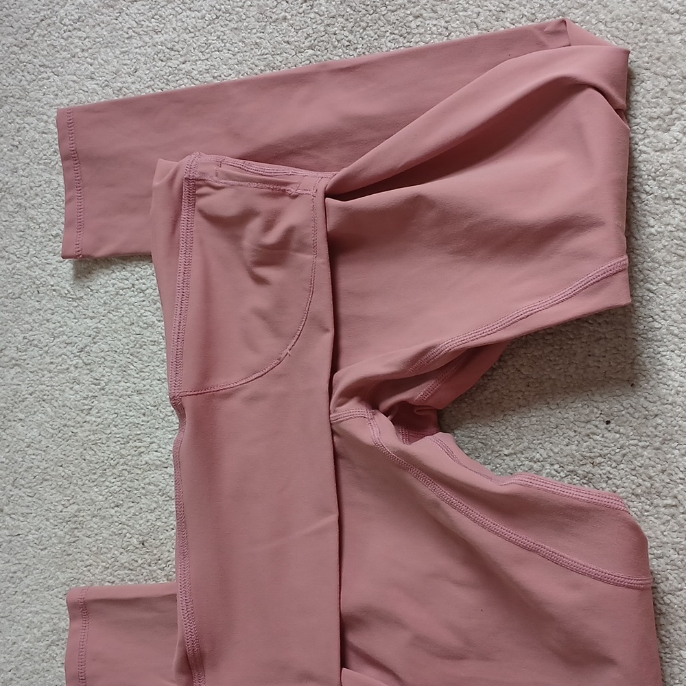 Lululemon Align High Rise Leggings - Picture 4 of 5